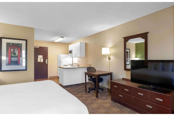 Foto van 1 tweepersoonsbed (queensize) | Rookvrij, Keuken - Vakantiehuis in Rochester NY - BedRoom