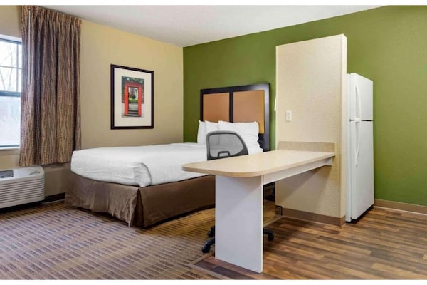 Foto van 1 tweepersoonsbed (queensize) | Rookvrij, Keuken - Vakantiehuis in Rochester NY - BedRoom