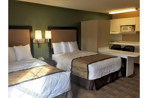 Foto van 2 tweepersoonsbedden | Rookvrij, Keuken - Vakantiehuis in Rochester NY - BedRoom