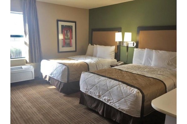 Foto van 2 tweepersoonsbedden | Rookvrij, Keuken - Vakantiehuis in Rochester NY - BedRoom