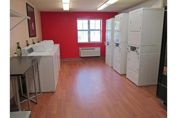 Foto van 2 tweepersoonsbedden | Rookvrij, Keuken - Vakantiehuis in Rochester NY - Facilities