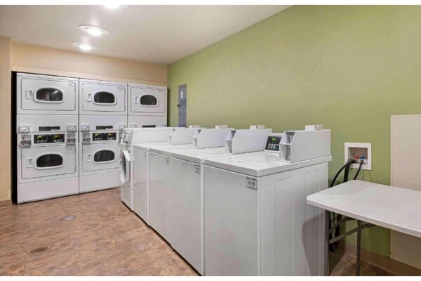 Foto van 1 tweepersoonsbed | Rookvrij, Keuken - Vakantiehuis in Cincinnati OH - Facilities
