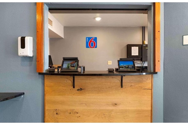 Foto van 1 tweepersoonsbed | Rookvrij, Keuken - Vakantiehuis in Cincinnati OH - FloorPlan