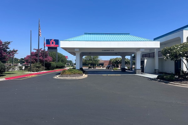 Foto van 2 tweepersoonsbedden | Rookvrij, Keuken - Vakantiehuis in Jacksonville - ExteriorSummer