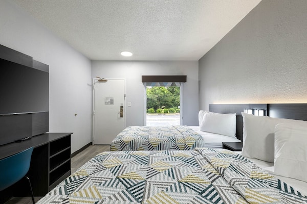Foto van 2 tweepersoonsbedden | Rookvrij, Keuken - Vakantiehuis in Jacksonville - BedRoom