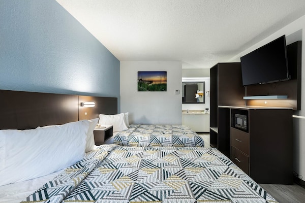 Foto van 2 tweepersoonsbedden | Niet-roken, koelkast - Vakantiehuis in Jacksonville - BedRoom
