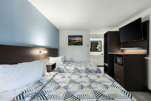 Foto van 2 tweepersoonsbedden | Suite, rookvrij, magnetron - Vakantiehuis in Jacksonville - BedRoom