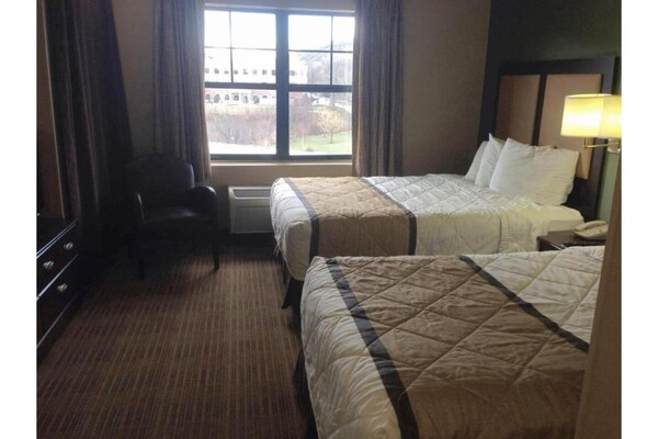 Foto van 2 tweepersoonsbedden (queensize) | Rookvrij, Keuken - BedRoom
