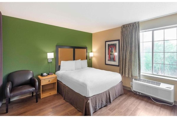Foto van 1 tweepersoonsbed (queensize) | Rookvrij, Keuken - Vakantiehuis in Brookfield - BedRoom