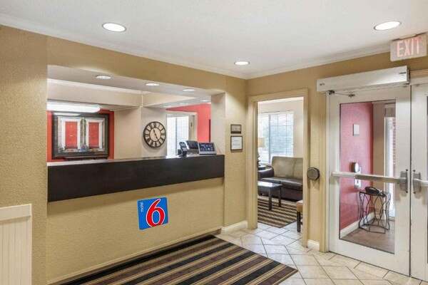 Foto van 1 tweepersoonsbed (queensize) | Rookvrij, Keuken - Vakantiehuis in Brookfield - FloorPlan