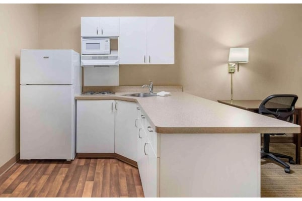 Foto van 1 tweepersoonsbed (queensize) | Rookvrij, Keuken - Vakantiehuis in Lisle, IL - Kitchen