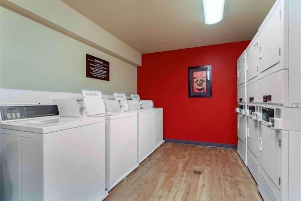 Foto van 1 tweepersoonsbed (queensize) | Rookvrij, Keuken - Vakantiehuis in Sacramento CA - Facilities