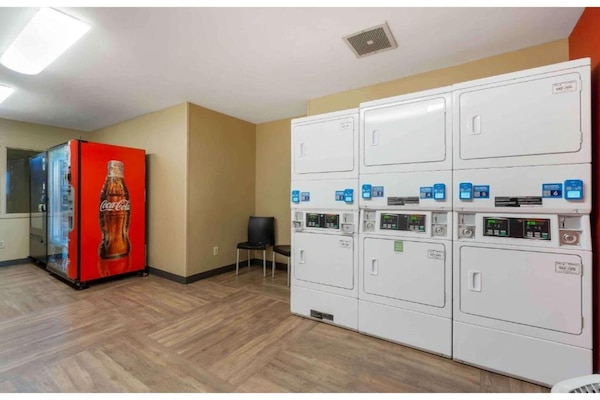 Foto van 1 tweepersoonsbed (queensize) | Rookvrij, Keuken - Vakantiehuis in Kent WA - Facilities