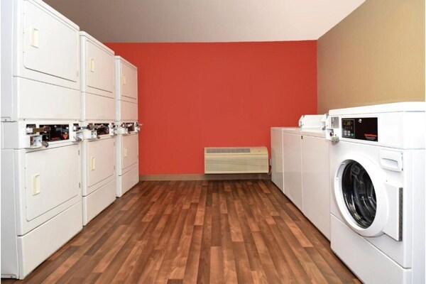 Foto van 2 tweepersoonsbedden | Rookvrij, Keuken - Vakantiehuis in Kent WA - Facilities