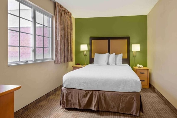 Foto van 1 tweepersoonsbed (Queensize) | Nsmk, Keuken, Slaapbank - BedRoom