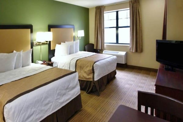 Foto van 2 tweepersoonsbedden | Niet-roken, koelkast - Vakantiehuis in Fishkill - BedRoom