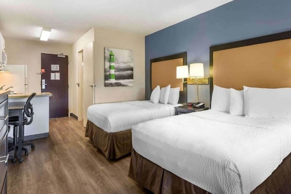 Foto van 2 tweepersoonsbedden | Niet-roken, koelkast - Vakantiehuis in Fishkill - BedRoom