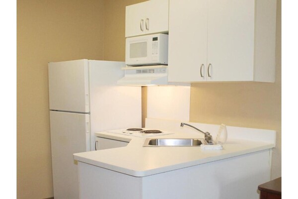 Foto van 2 tweepersoonsbedden | Niet-roken, koelkast - Vakantiehuis in Fishkill - Kitchen