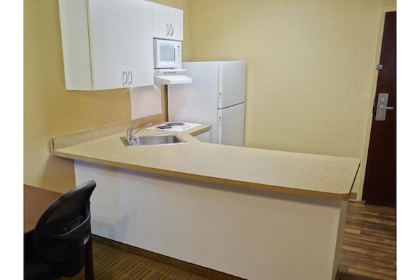 Foto van 2 tweepersoonsbedden | Niet-roken, koelkast - Vakantiehuis in Fishkill - Kitchen
