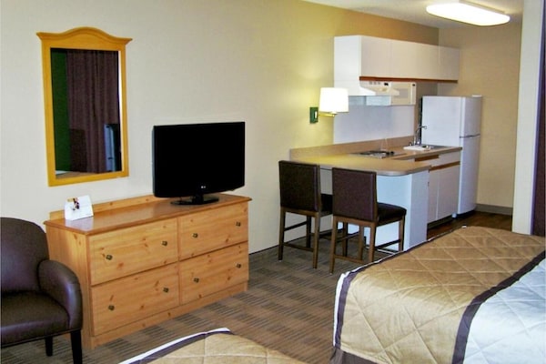 Foto van 1 tweepersoonsbed (queensize) | Rookvrij, Keuken - Vakantiehuis in Eagan - BedRoom