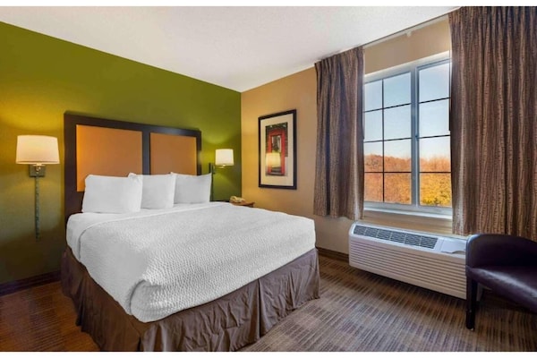Foto van 1 tweepersoonsbed (queensize) | Rookvrij, Keuken - Vakantiehuis in Eagan - BedRoom