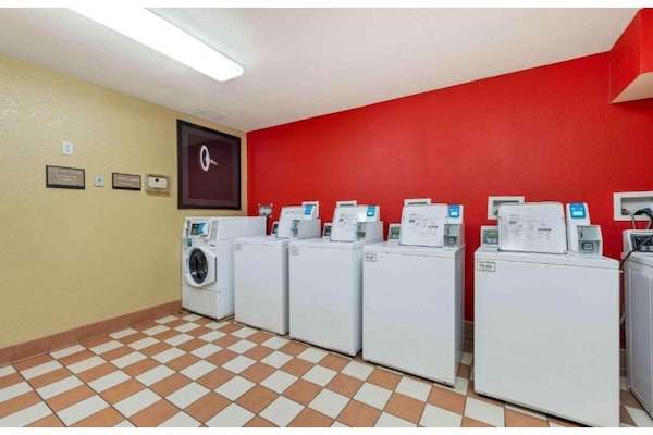 Foto van 1 tweepersoonsbed (queensize) | Rookvrij, Keuken - Vakantiehuis in Eagan - Facilities