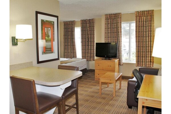 Foto van 1 tweepersoonsbed (queensize) | Rookvrij, Keuken - Vakantiehuis in Eagan - Facilities