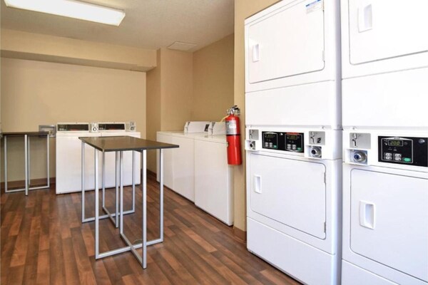 Foto van 1 tweepersoonsbed (queensize) | Rookvrij, Keuken - Vakantiehuis in Eagan - Facilities