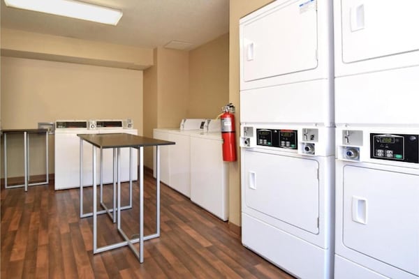 Foto van 2 tweepersoonsbedden (queensize) | Roken toegestaan, Keuken - Facilities