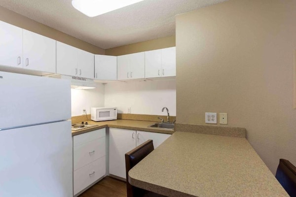 Foto van 1 tweepersoonsbed (queensize) | Rookvrij, Keuken - Vakantiehuis in Memphis - Kitchen