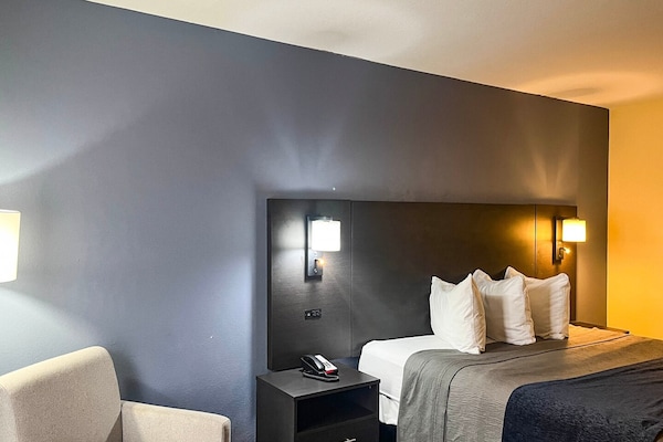 Foto van 1 Kingsize Bed | Niet-roken, Magnetronkoelkast - Vakantiehuis in Chillicothe - BedRoom
