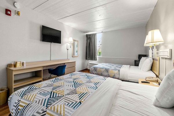 Foto van 2 queensize bedden | Premium, Micfridge - Vakantiehuis in Decatur GA - BedRoom