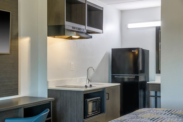 Foto van 1 kingsize bed | Roken toegestaan, Keuken - Vakantiehuis in Stockbridge GA - Kitchen