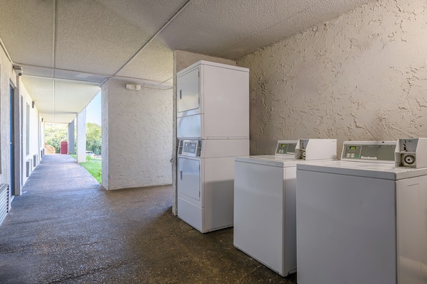Foto van 1 kingsize bed | Roken toegestaan, Keuken - Vakantiehuis in Stockbridge GA - Facilities