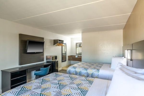 Foto van 2 tweepersoonsbedden | Rookvrij, Keuken - Vakantiehuis in Stockbridge GA - BedRoom