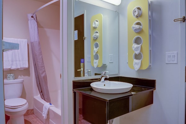 Foto van 1 tweepersoonsbed (queensize) | Rookvrij - Vakantiehuis in The Dalles - BedRoom