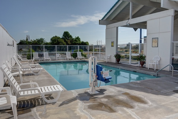 Foto van 1 tweepersoonsbed (queensize) | Rookvrij - Vakantiehuis in The Dalles - Facilities