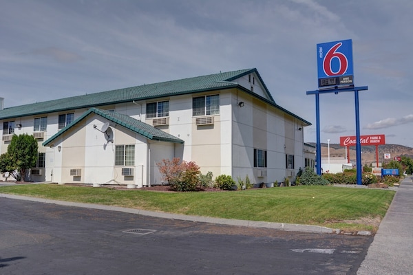 Foto van 1 tweepersoonsbed (queensize) | Rookvrij - Vakantiehuis in The Dalles - ExteriorSummer
