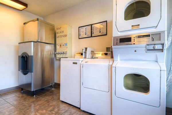 Foto van 2 Queensize Bedden | Roken - Vakantiehuis in Las Vegas NV - Facilities