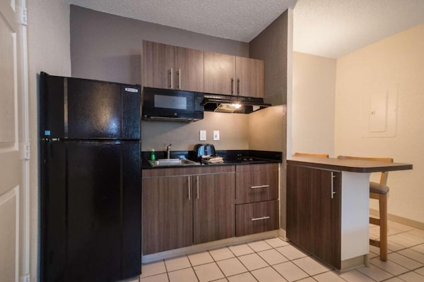 Foto van 2 tweepersoonsbedden (queensize) Niet-roken - Vakantiehuis in Duluth - Kitchen