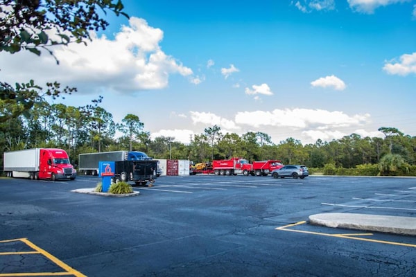 Foto van 2 tweepersoonsbedden | Premium minikoelkast - Vakantiehuis in Kissimmee - ParkFacilities
