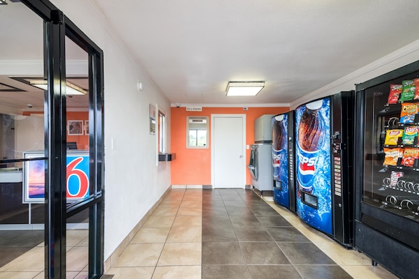 Foto van 2 tweepersoonsbedden (queensize) | Roken toegestaan - Facilities