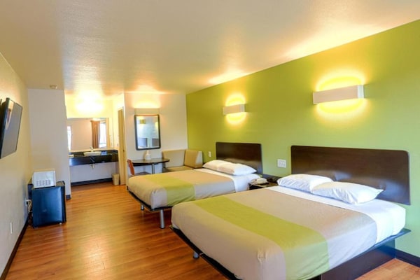 Foto van 2 tweepersoonsbedden (queensize)|Niet-roken - Vakantiehuis in Longview - BedRoom