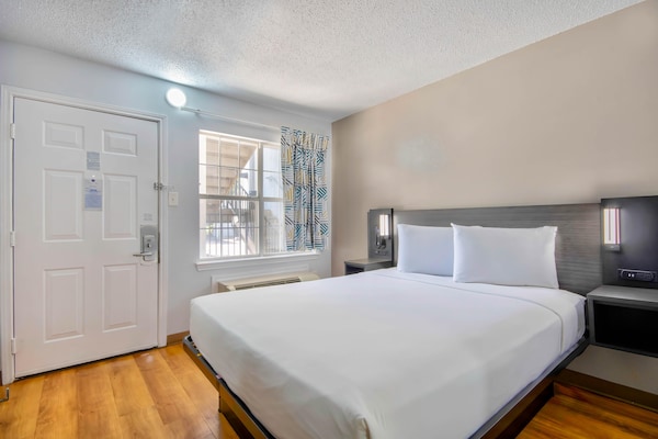 Foto van 1 tweepersoonsbed (queensize) | Toegankelijk voor mindervaliden/bad, rookvrij - BedRoom