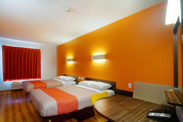 Foto van 2 tweepersoonsbedden (queensize) | - Vakantiehuis in Midland - BedRoom
