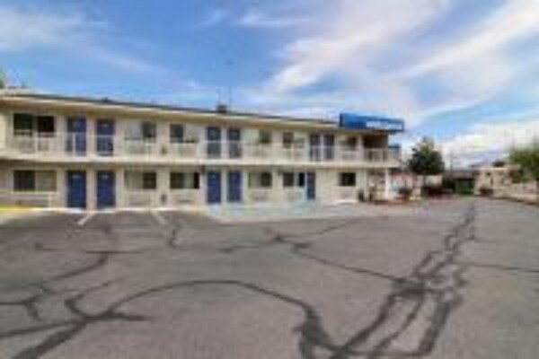 Foto van 1 tweepersoonsbed | Magnetron, rookvrij - Vakantiehuis in Albuquerque - ExteriorSummer