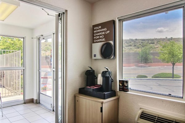 Foto van 1 tweepersoonsbed | Magnetron, rookvrij - Vakantiehuis in Albuquerque - Facilities