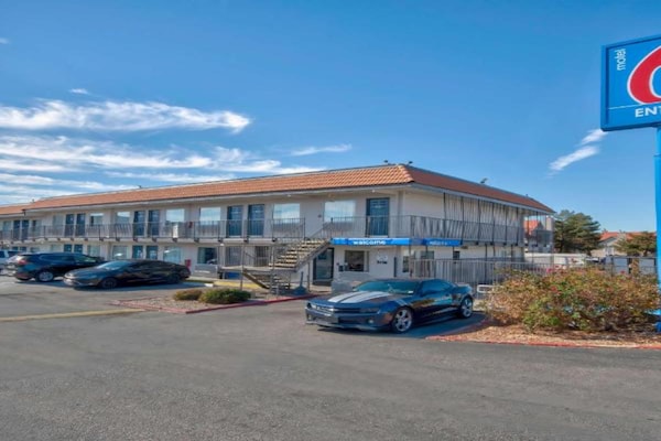 Foto van 1 tweepersoonsbed | Magnetron, rookvrij - Vakantiehuis in Albuquerque - ExteriorSummer