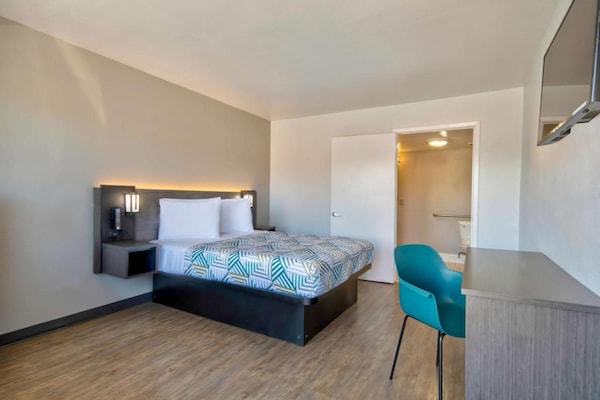 Foto van 1 tweepersoonsbed | Toegankelijk voor mindervaliden/bad - BedRoom
