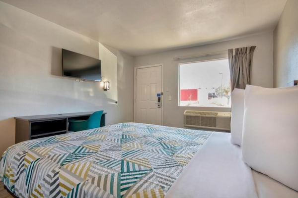 Foto van 1 kingsize bed | Micfridge - Vakantiehuis in Albuquerque NM - BedRoom
